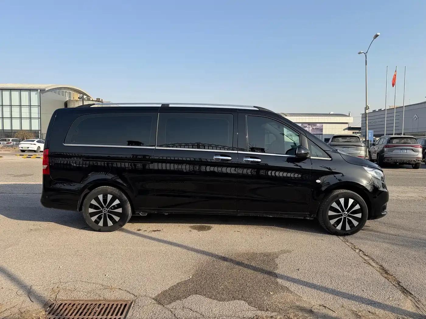2023 Nissan Vito 2.0T Business Edition 7-seater — миниатюра 4