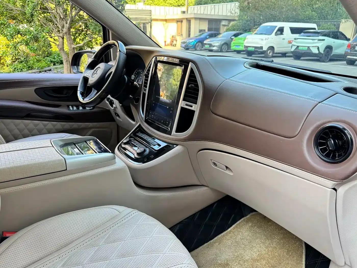 Vito 2021 2.0T Business Edition 7-seater — миниатюра 12