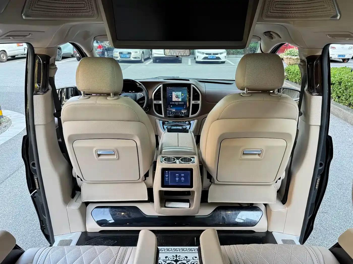 Vito 2021 2.0T Business Edition 7-seater — миниатюра 13