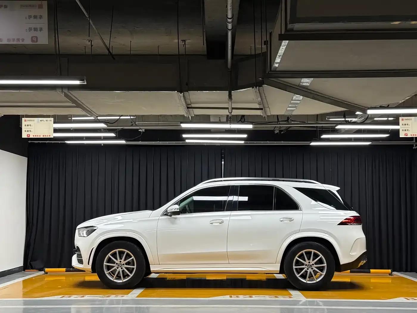 Mercedes-Benz GLE 2020 Facelift GLE 350 4MATIC Fashion Model — миниатюра 3