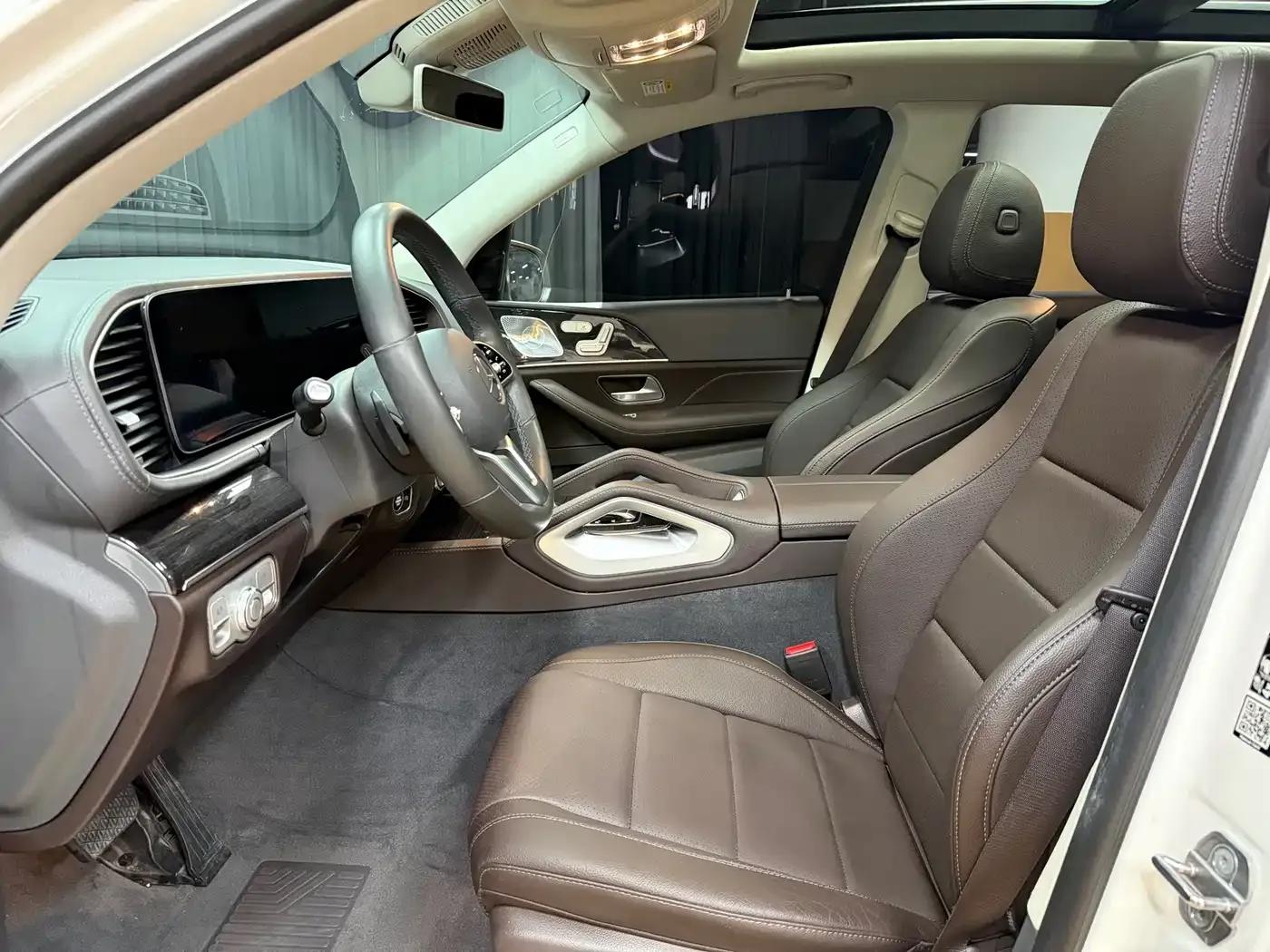 Mercedes-Benz GLE 2020 Facelift GLE 350 4MATIC Fashion Model — миниатюра 4