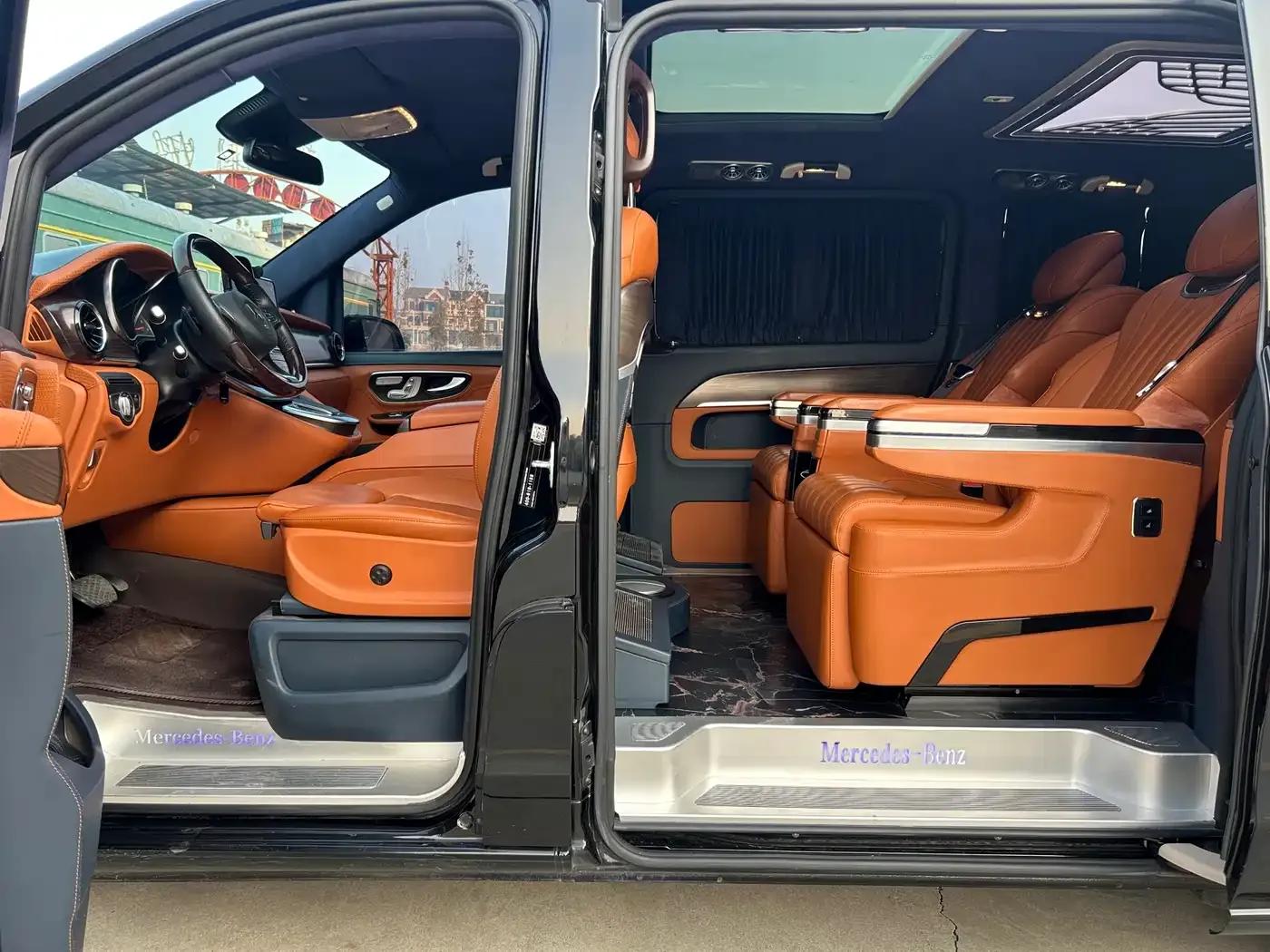 Mercedes-Benz V-Class 2022 V 260 Navigator Edition — миниатюра 12