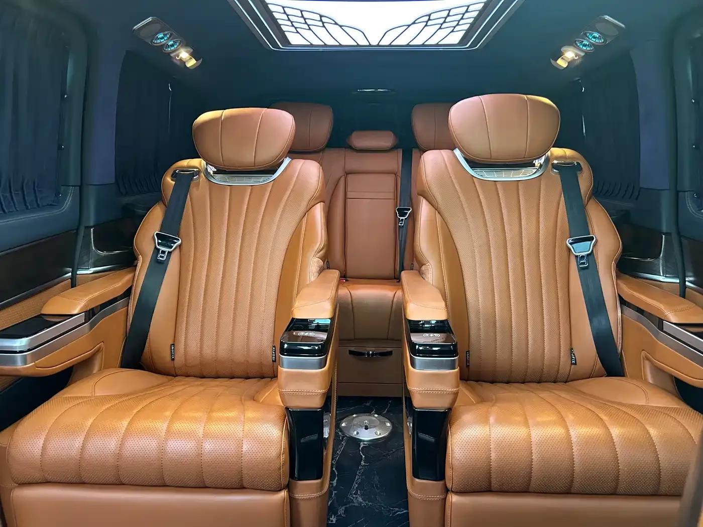 Mercedes-Benz V-Class 2022 V 260 Navigator Edition — миниатюра 19