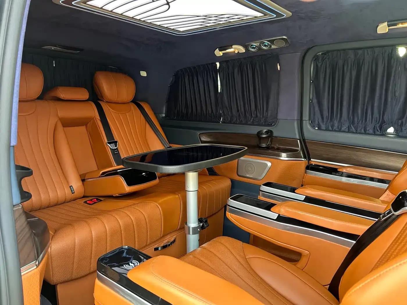 Mercedes-Benz V-Class 2022 V 260 Navigator Edition — миниатюра 22