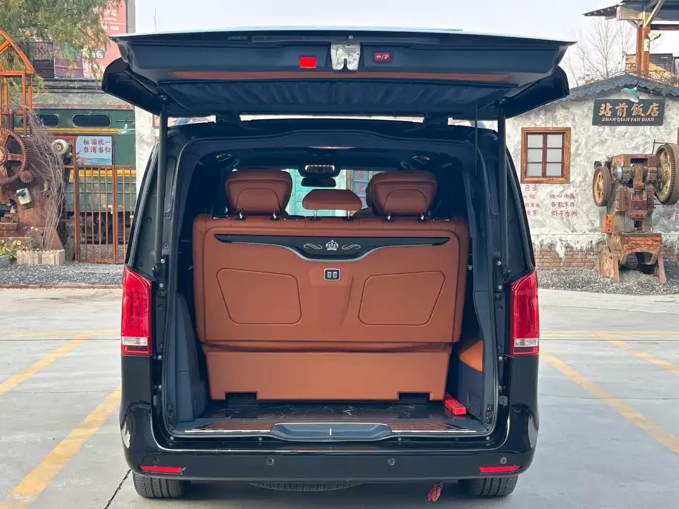 Mercedes-Benz V-Class 2022 V 260 Navigator Edition — миниатюра 25