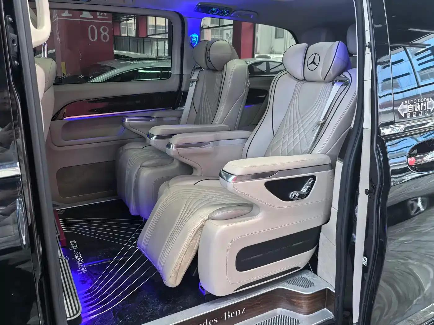 Mercedes-Benz V-Class 2021 V 260 Navigator Edition — миниатюра 8