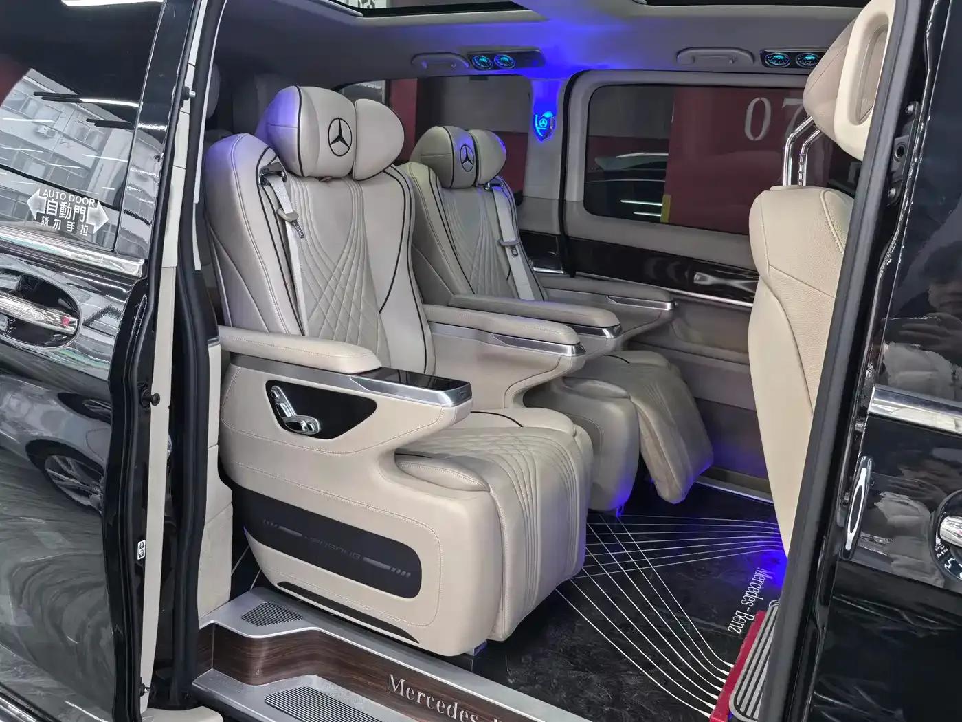 Mercedes-Benz V-Class 2021 V 260 Navigator Edition — миниатюра 10