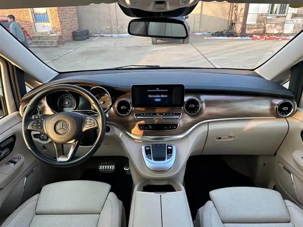 Mercedes-Benz V-Class 2022 V 260 Premium Edition — миниатюра 11
