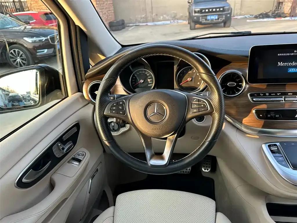 Mercedes-Benz V-Class 2022 V 260 Premium Edition — миниатюра 20