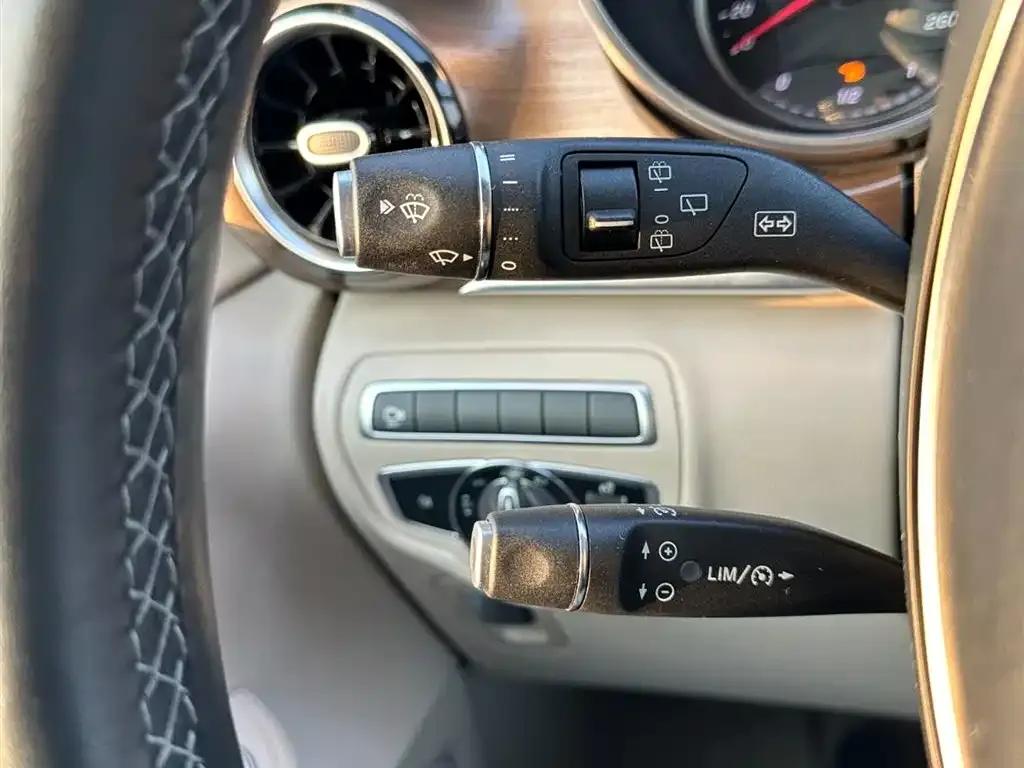 Mercedes-Benz V-Class 2022 V 260 Premium Edition — миниатюра 23