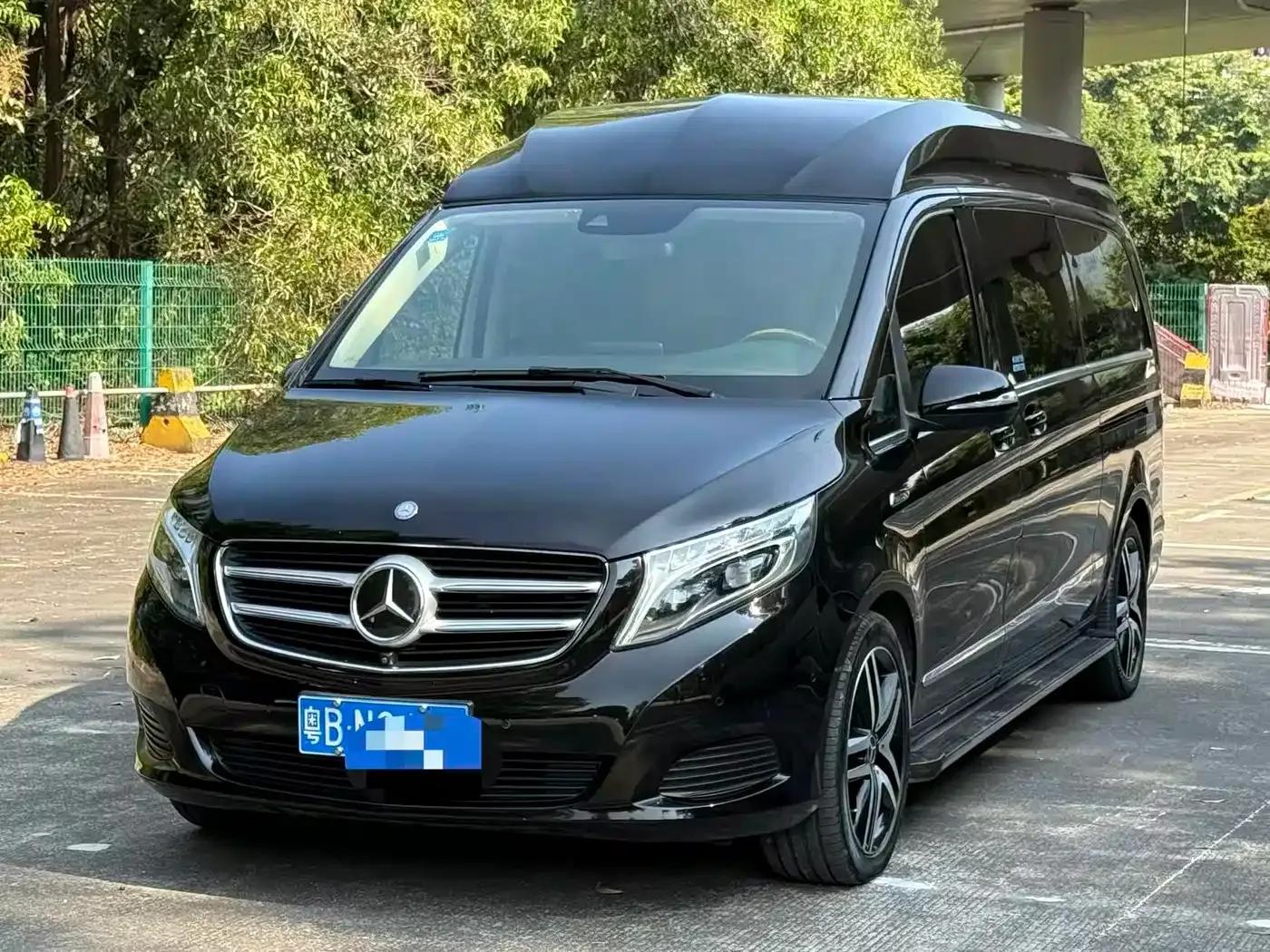 Mercedes-Benz V-Class 2016 V 260 L Premium Extended Edition — миниатюра 1