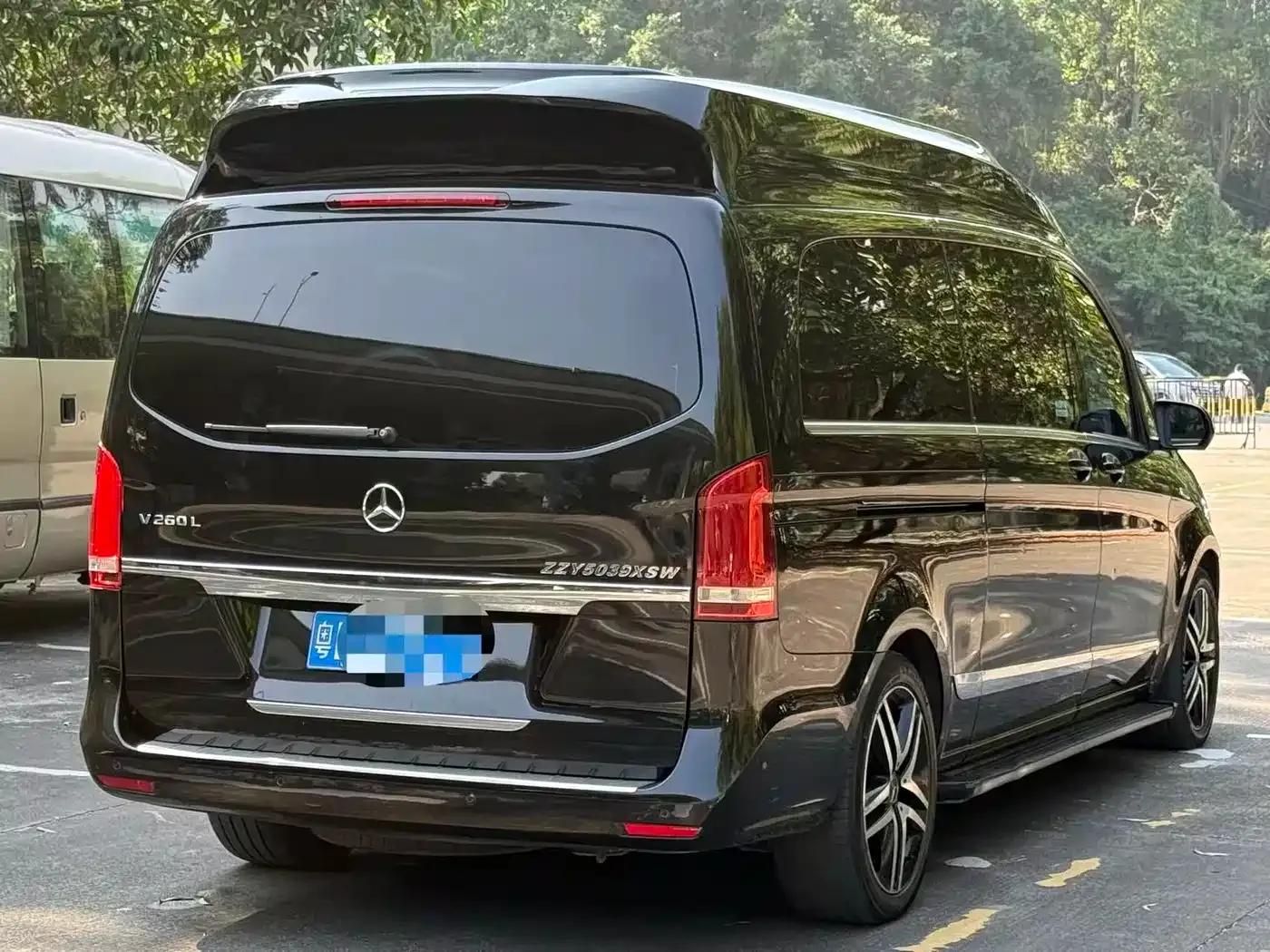Mercedes-Benz V-Class 2016 V 260 L Premium Extended Edition — миниатюра 6