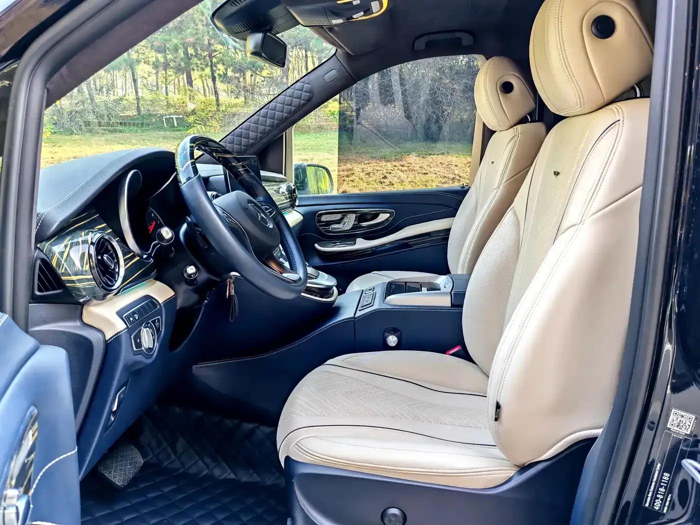 Mercedes-Benz V-Class 2021 V 260 L Long Wheelbase Premium Edition — миниатюра 5