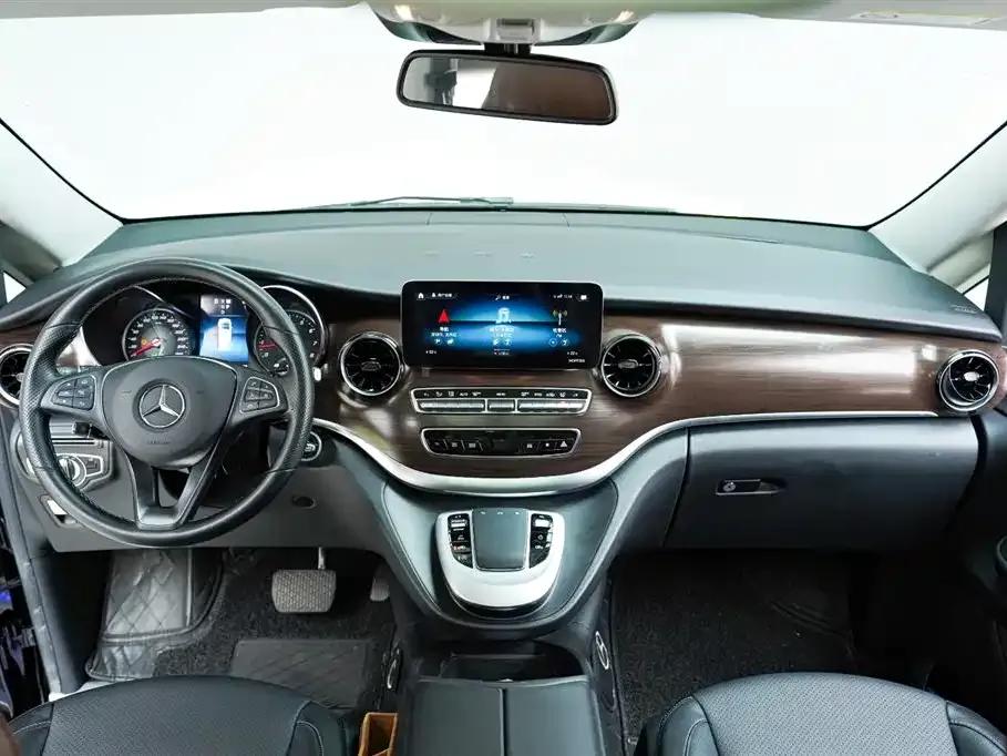 Mercedes-Benz V-Class 2020 V 260 Navigator Edition — миниатюра 5