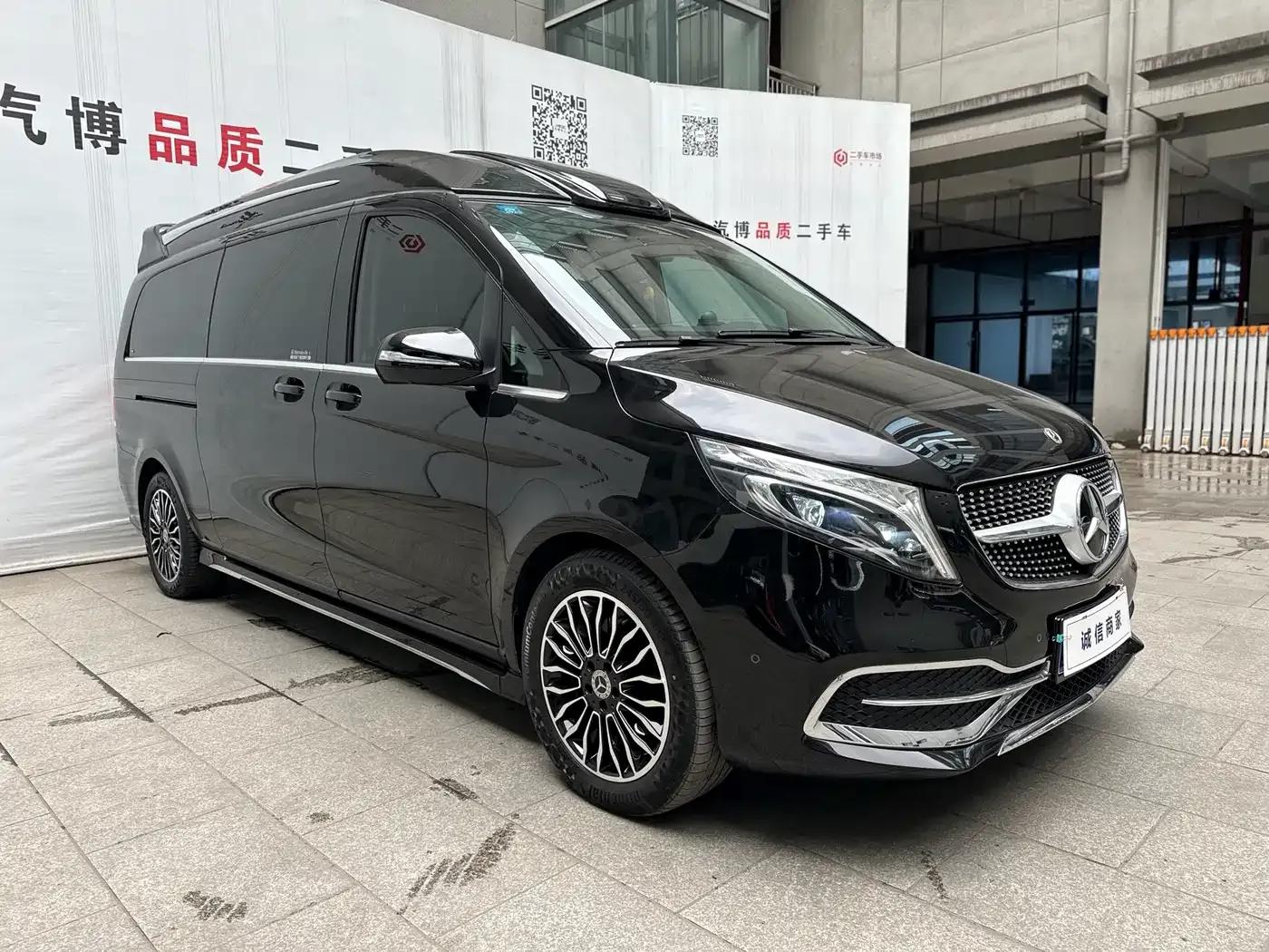 Mercedes-Benz V-Class 2022 V 260 L Long Wheelbase Luxury Edition — миниатюра 3