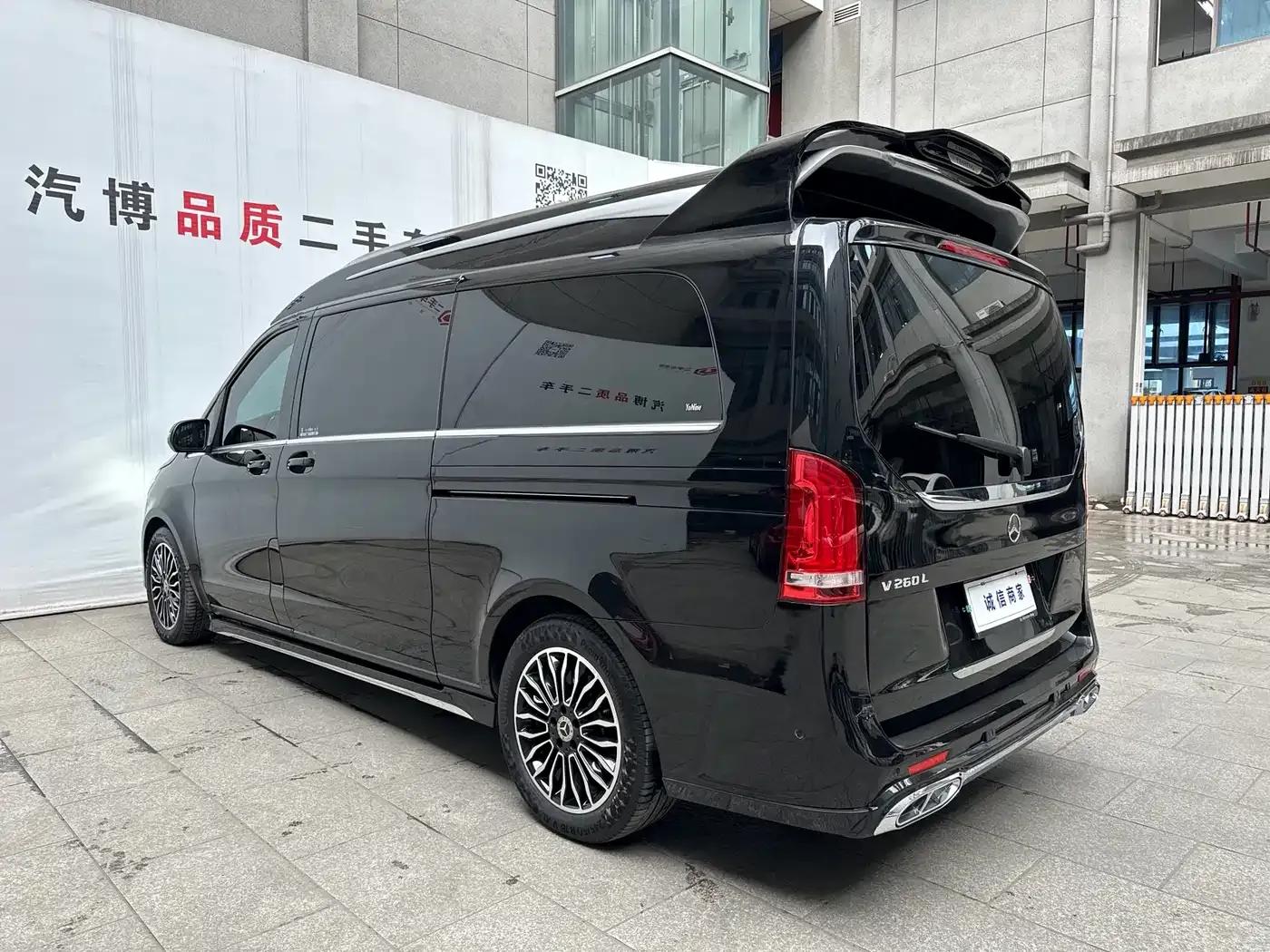 Mercedes-Benz V-Class 2022 V 260 L Long Wheelbase Luxury Edition — миниатюра 7