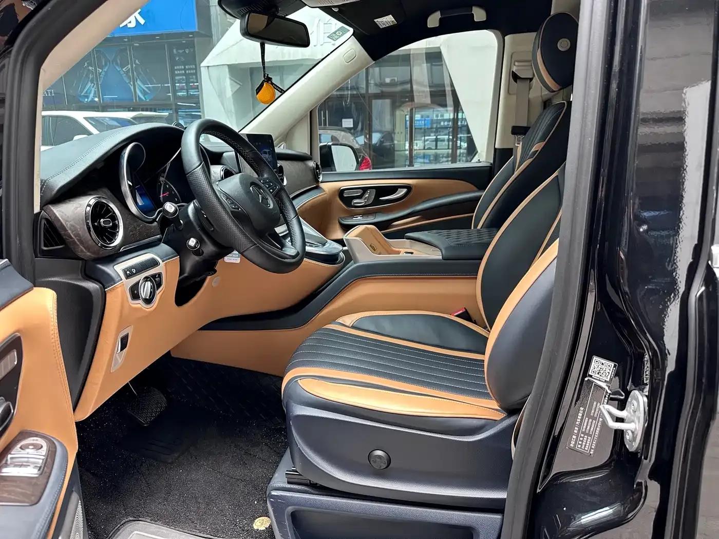 Mercedes-Benz V-Class 2022 V 260 L Long Wheelbase Luxury Edition — миниатюра 8