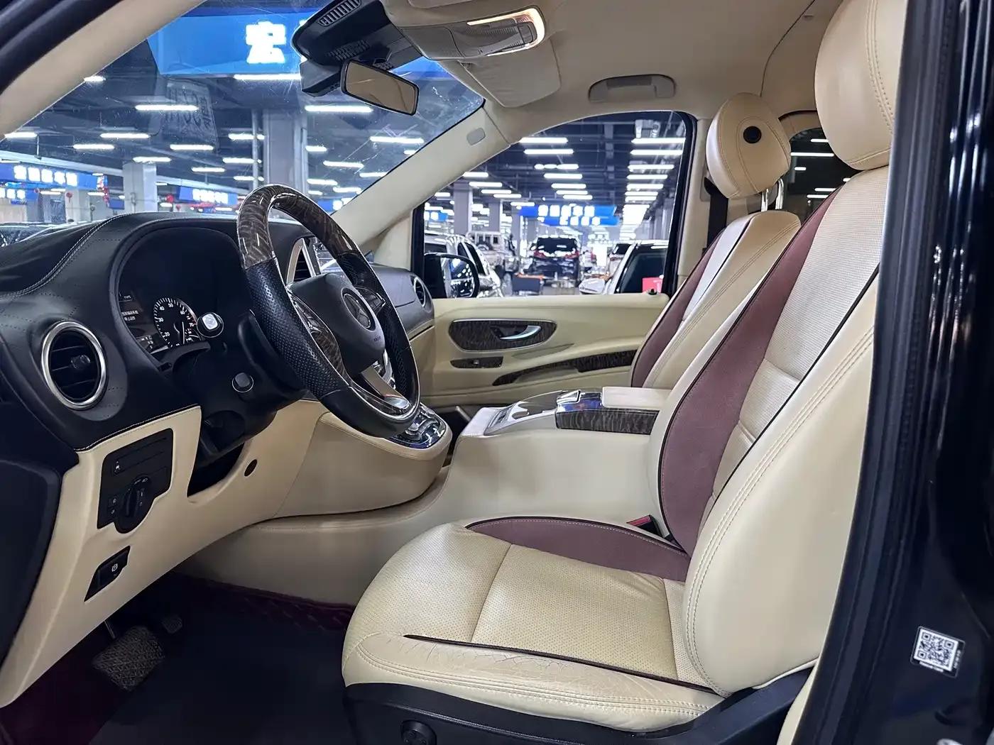 Mercedes-Benz V-Class (Imported) 2018 V 250 — миниатюра 5