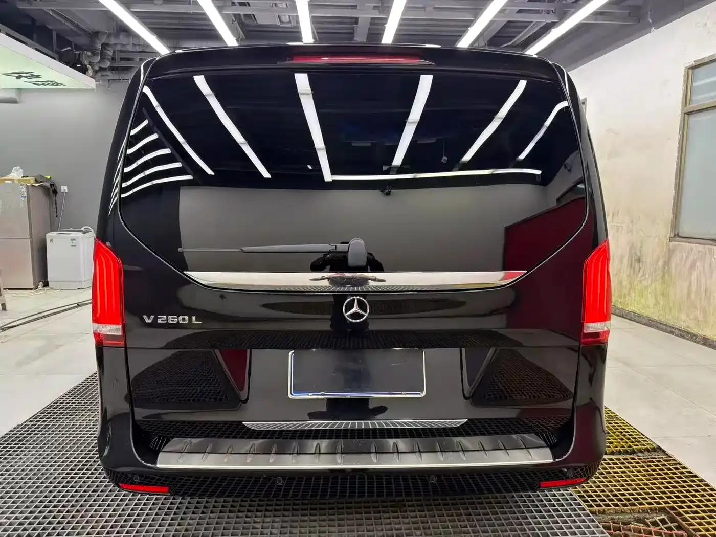Mercedes-Benz V-Class 2018 V 260 L Premium Extended Edition (China VI Emission Standard) — миниатюра 15