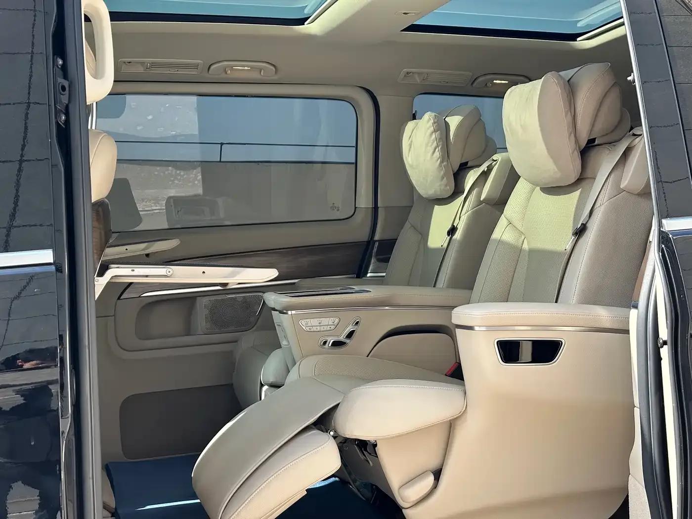 Mercedes-Benz V-Class 2021 V 260 Premium Edition — миниатюра 5