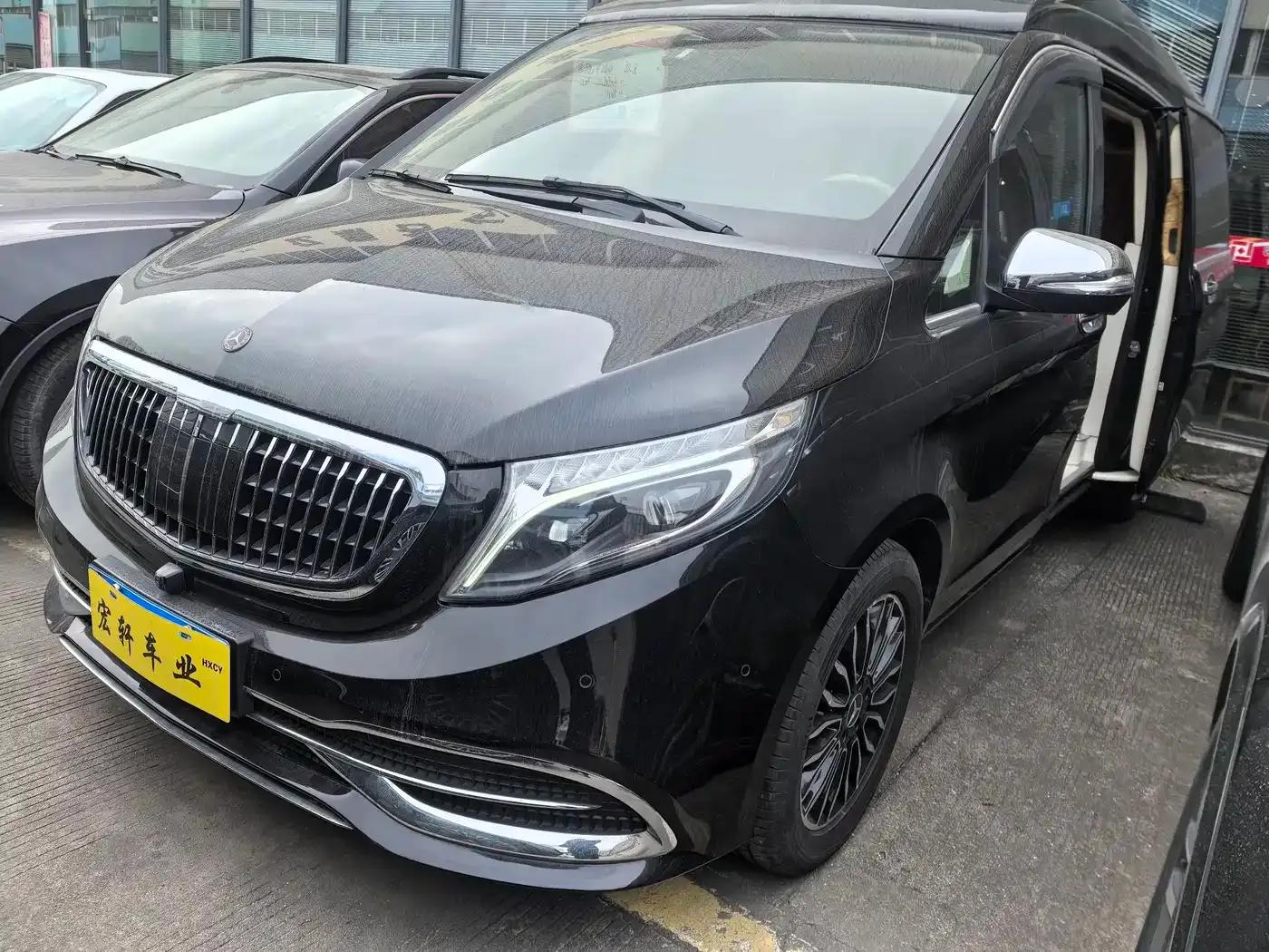 Mercedes-Benz V-Class 2017 V 260 L Premium Extended Edition — миниатюра 1