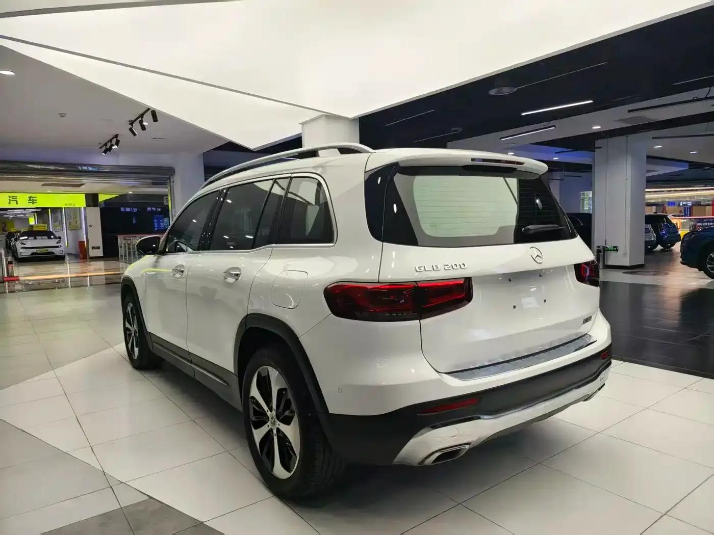 Mercedes-Benz GLB 2021 Fashion Edition — миниатюра 17