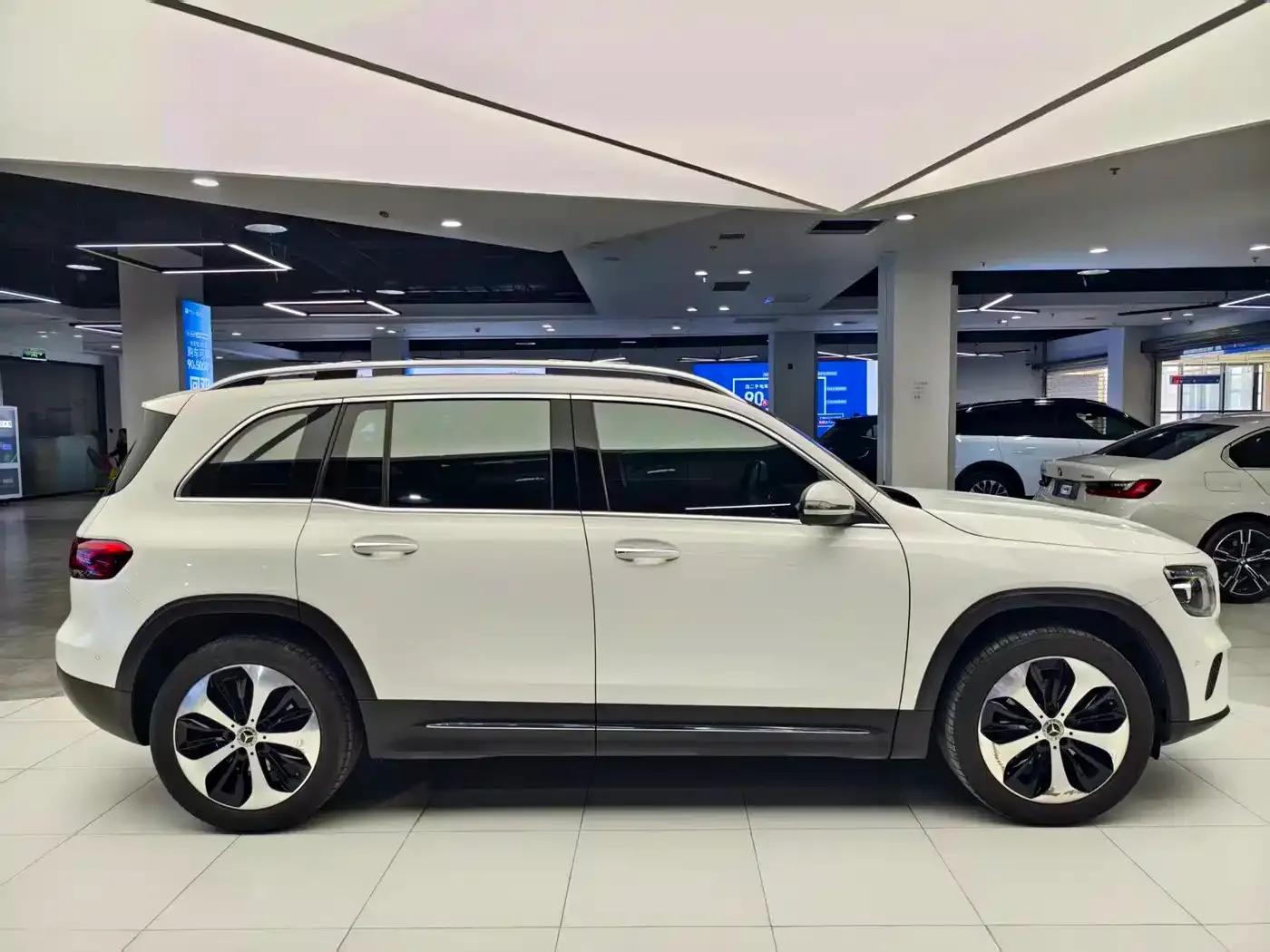 Mercedes-Benz GLB 2021 Fashion Edition — миниатюра 19