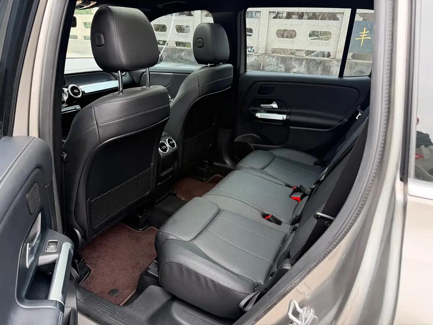 Mercedes-Benz GLB 2020 Fashion Edition — миниатюра 10