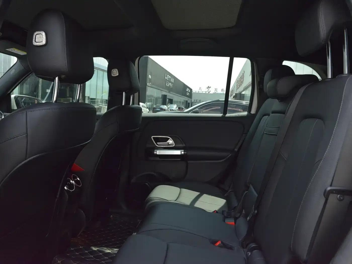 Mercedes-Benz GLB 2021 Fashion Edition — миниатюра 17
