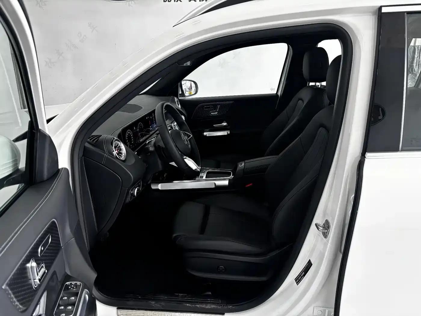 Mercedes-Benz GLB 2025 GLB 220 Fashion Edition — миниатюра 13