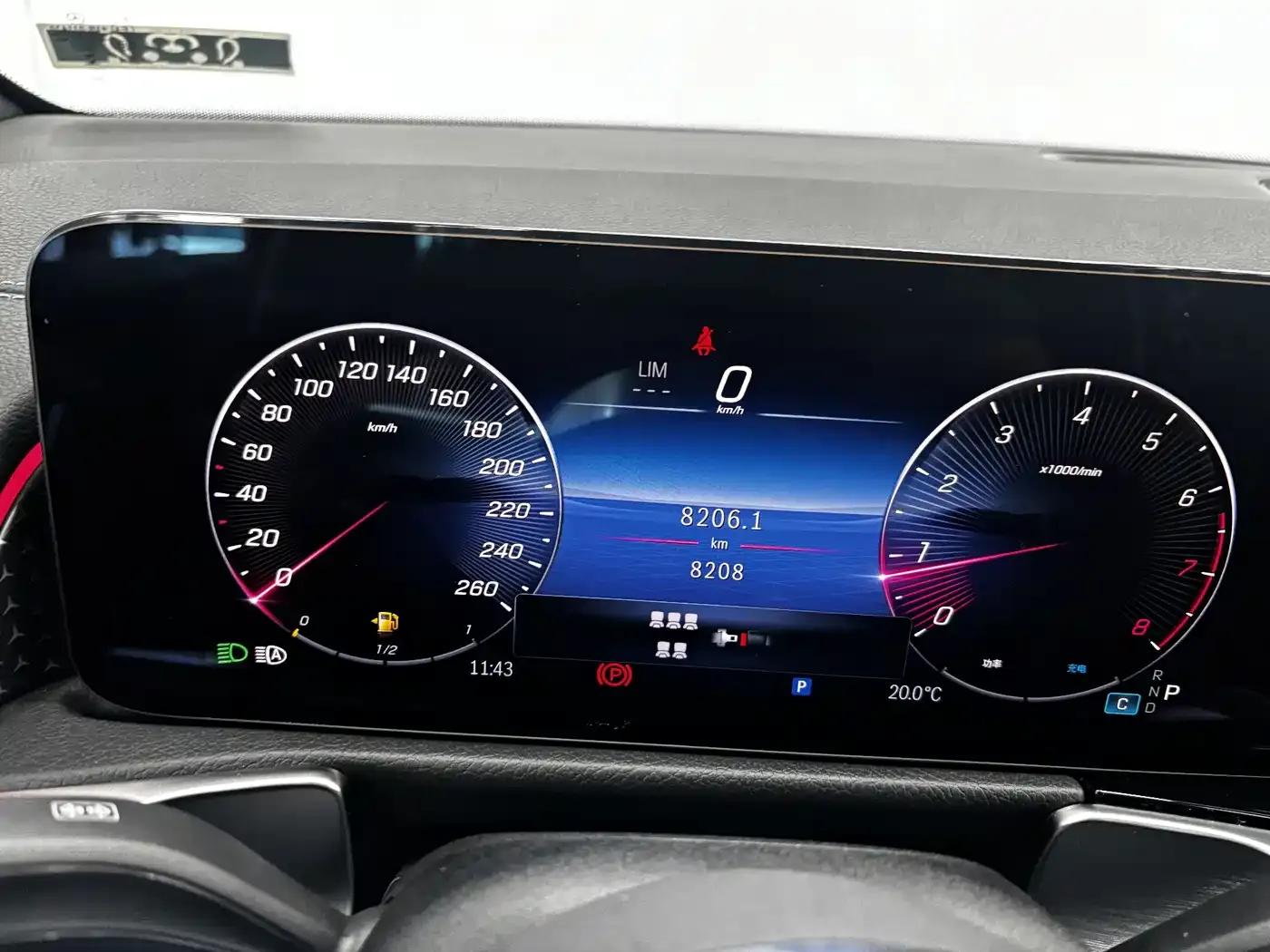 Mercedes-Benz GLB 2025 GLB 220 Fashion Edition — миниатюра 16