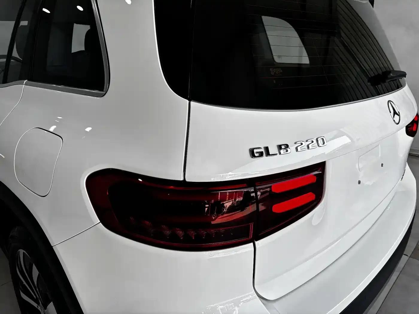 Mercedes-Benz GLB 2025 GLB 220 Fashion Edition — миниатюра 9
