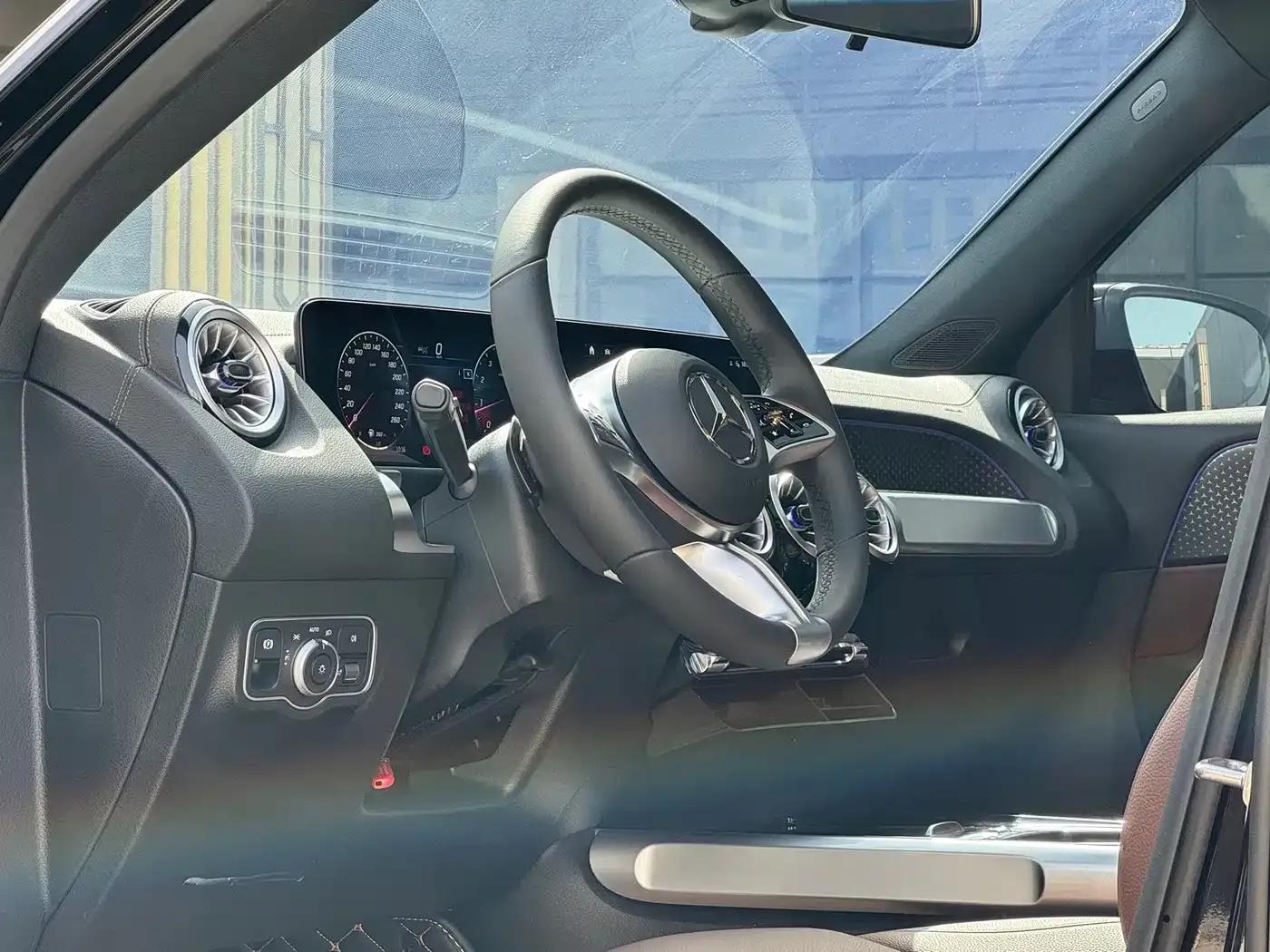 Mercedes-Benz GLB 2024 Facelift GLB 220 Fashion Model — миниатюра 13