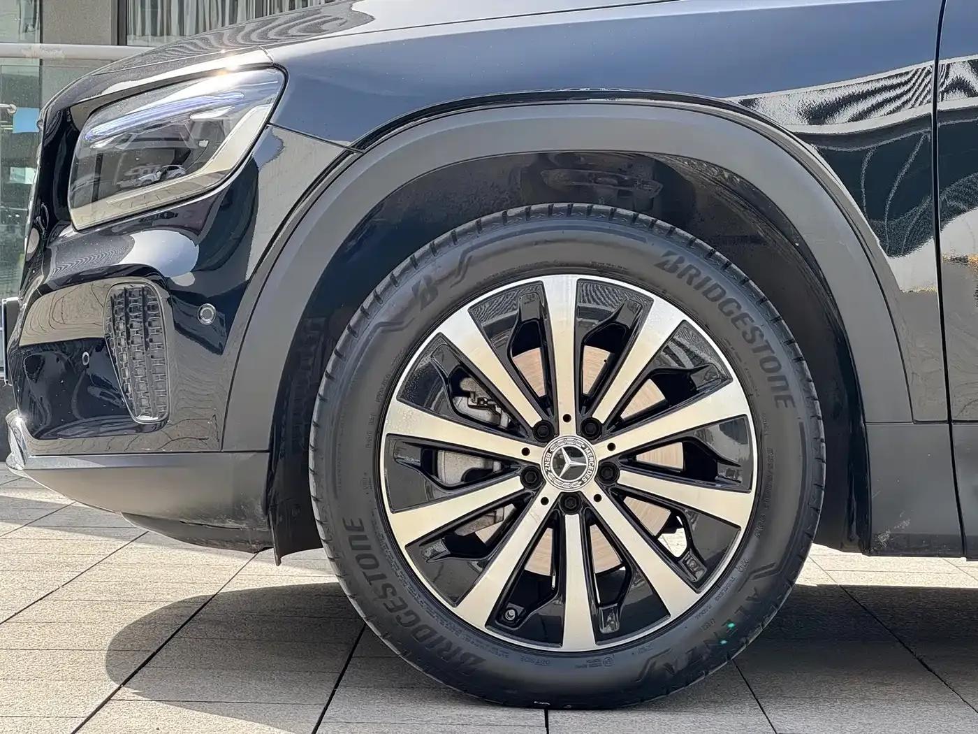 Mercedes-Benz GLB 2024 Facelift GLB 220 Fashion Model — миниатюра 5