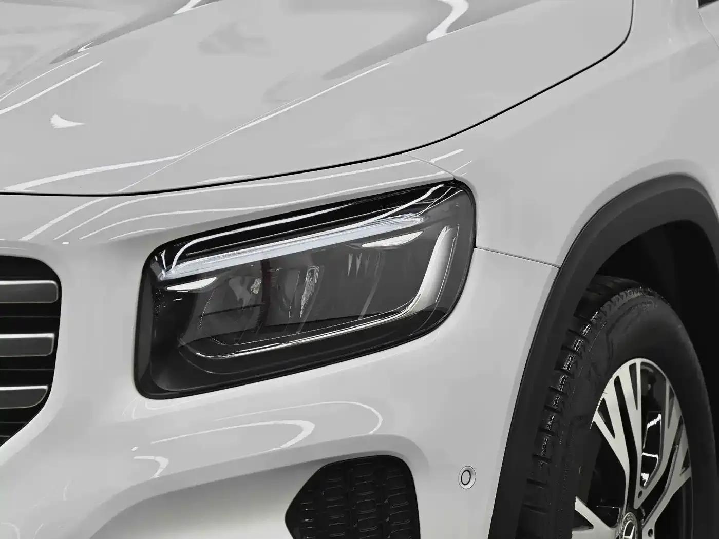 2024 Mercedes-Benz GLB 220 Dynamic — миниатюра 2