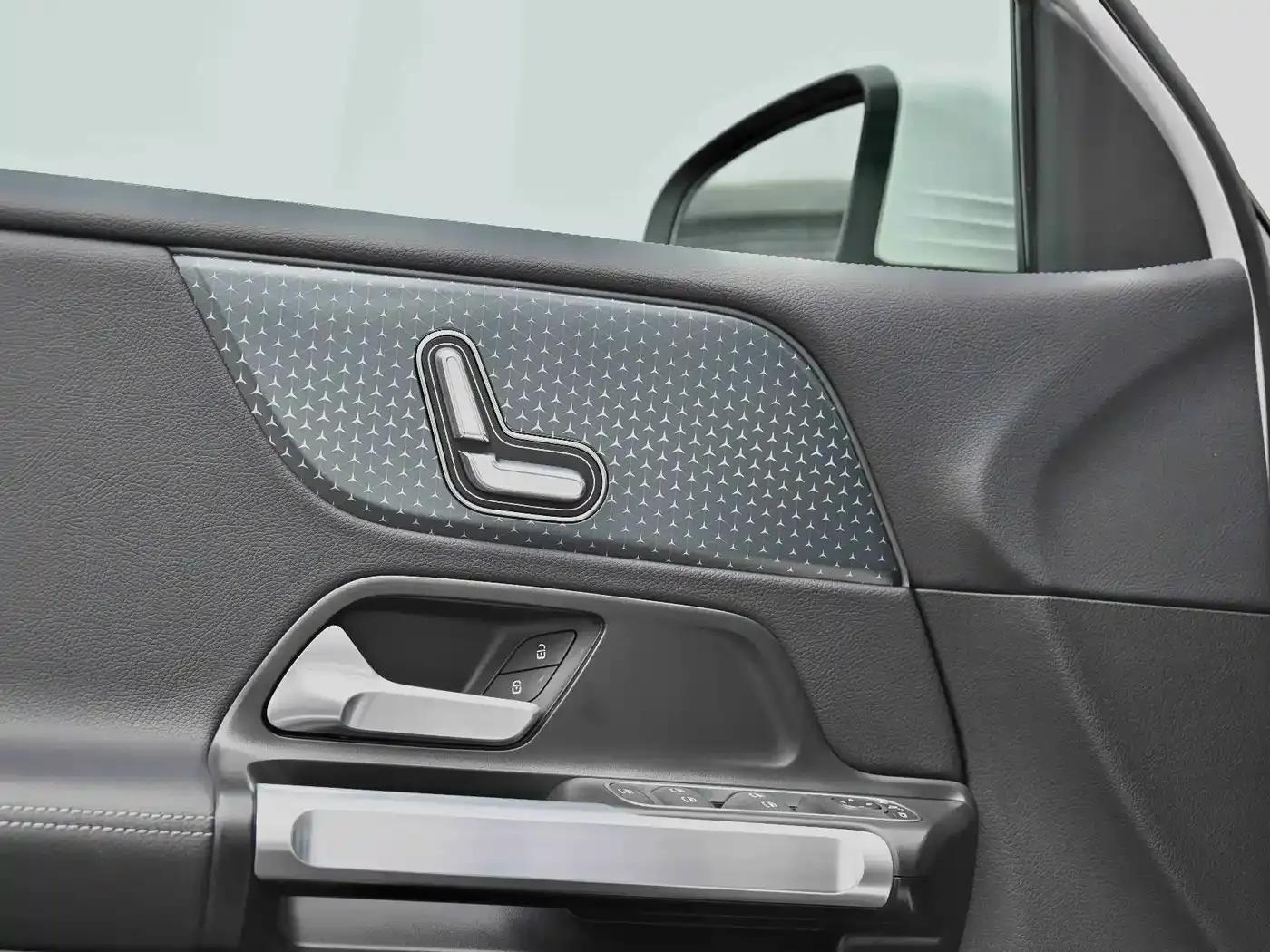2024 Mercedes-Benz GLB 220 Dynamic — миниатюра 17