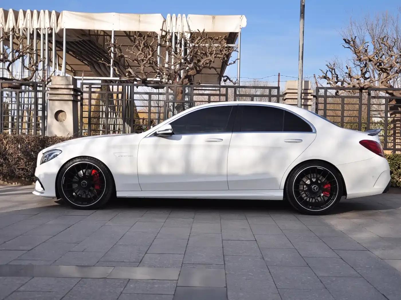 2017 Mercedes-Benz C-Class AMG C 63 — миниатюра 3