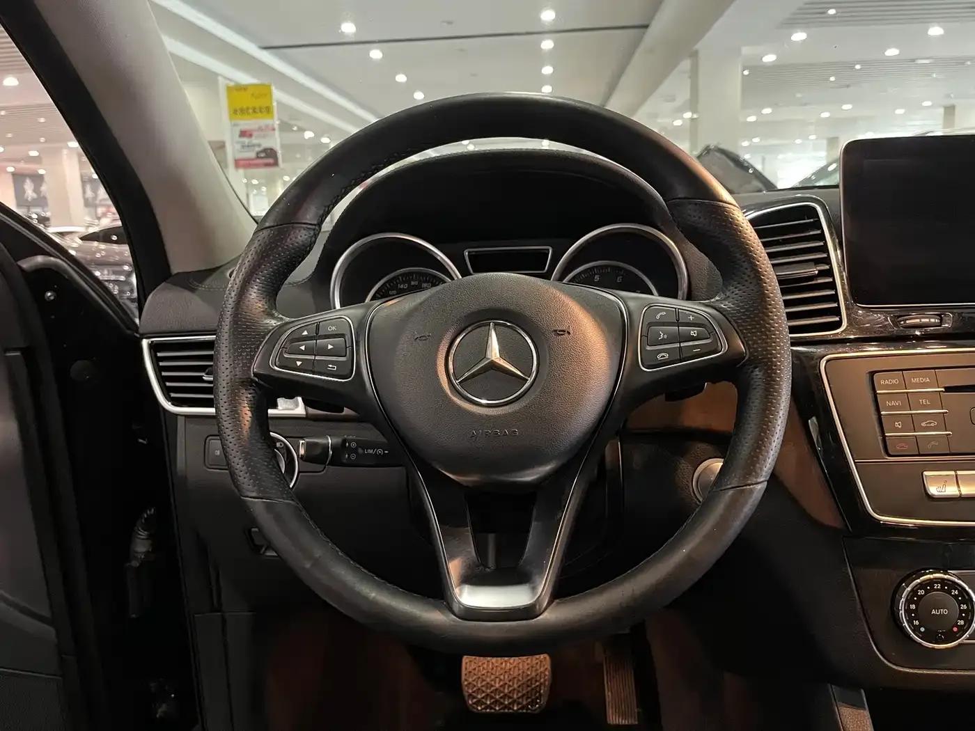 2015 Mercedes-Benz GLE Coupe, GLE 320 4MATIC Coupe SUV — миниатюра 12