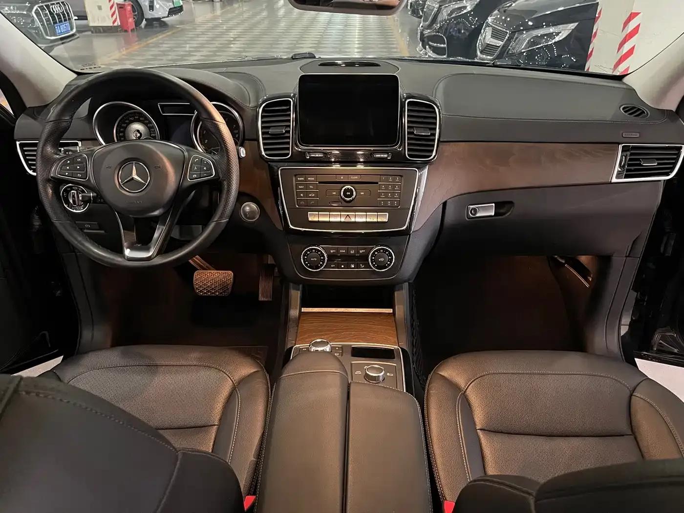 2015 Mercedes-Benz GLE Coupe, GLE 320 4MATIC Coupe SUV — миниатюра 7