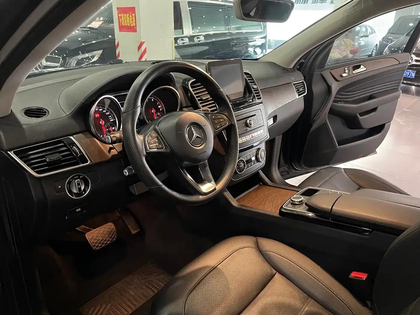 2015 Mercedes-Benz GLE Coupe, GLE 320 4MATIC Coupe SUV — миниатюра 8