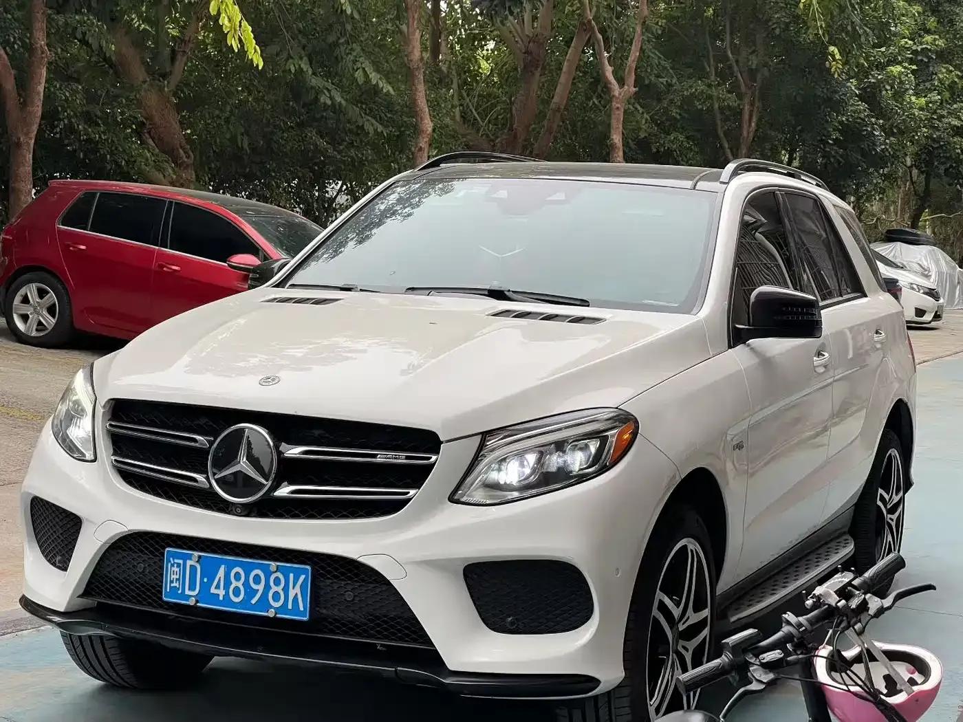 2017 Mercedes-Benz GLE AMG 43 4MATIC — миниатюра 1