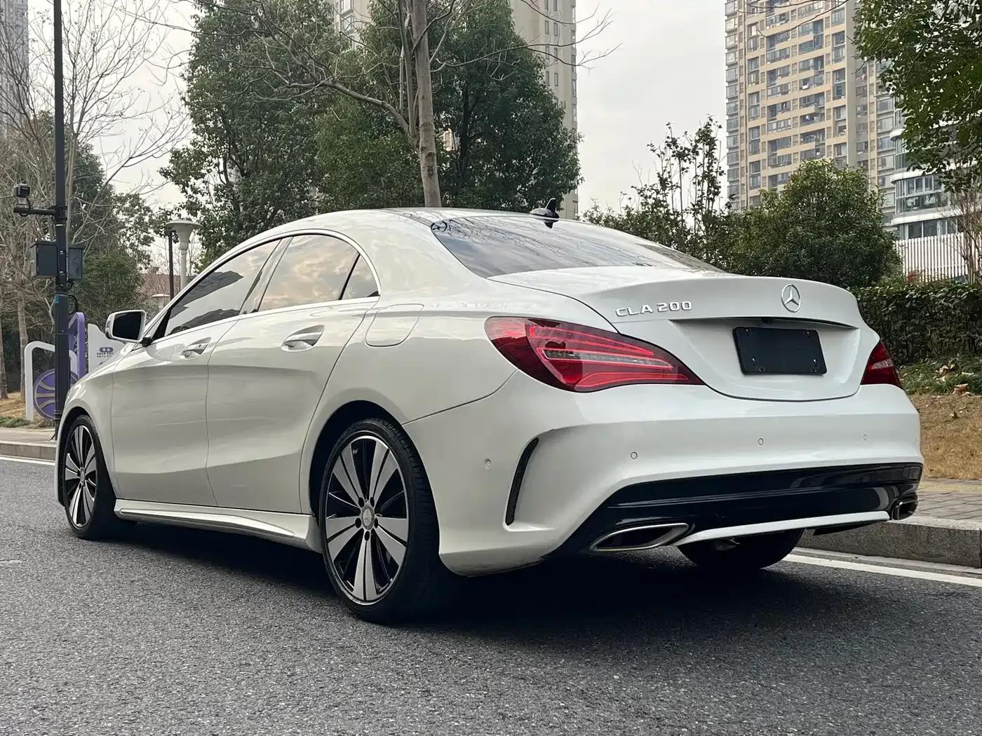 Imported Mercedes-Benz CLA 2017 Facelift CLA 200 Fashion Model — миниатюра 5