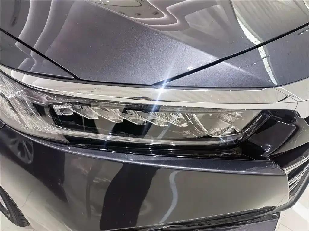 2022 Honda Accord 260TURBO Luxury Edition — миниатюра 4