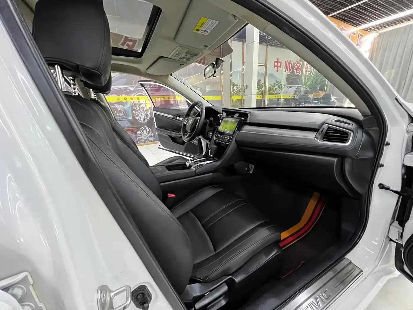 2016 Civic 180TURBO CVT Comfort Edition — миниатюра 15