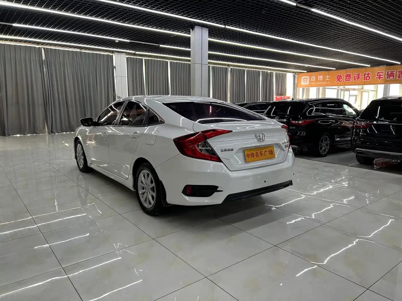 2016 Civic 180TURBO CVT Comfort Edition — миниатюра 4