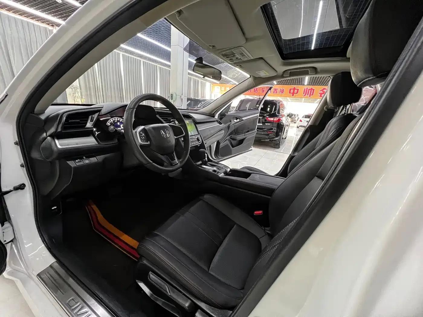 2016 Civic 180TURBO CVT Comfort Edition — миниатюра 9