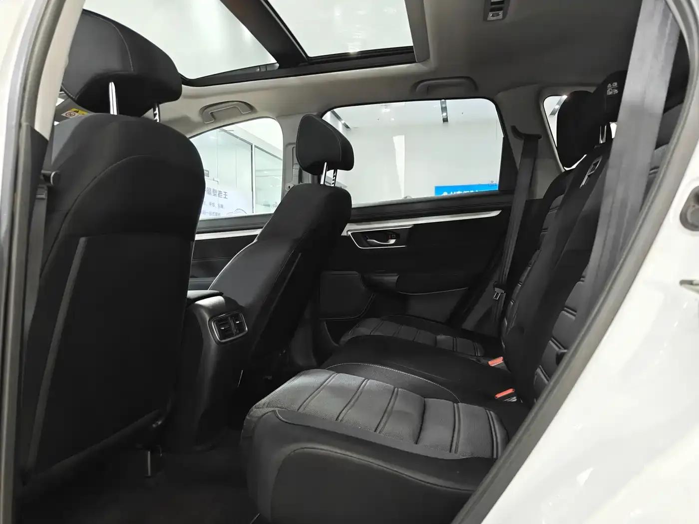 Honda CR-V 2017 240TURBO CVT 2WD Urban Edition — миниатюра 6