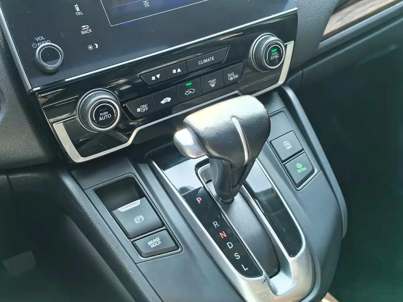 Honda CR-V 2021 240TURBO CVT 2WD Fashion Edition — миниатюра 13