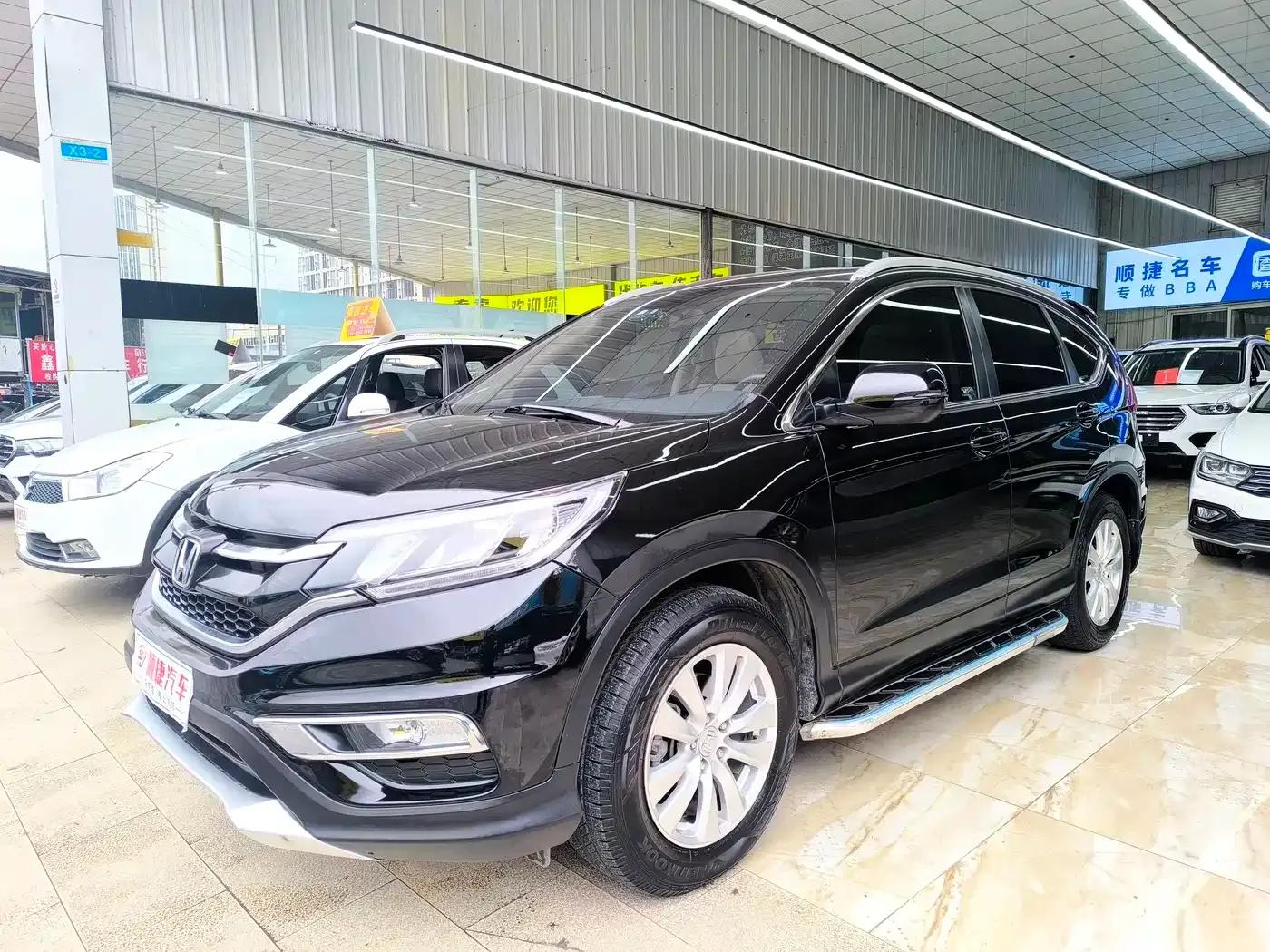 Honda CR-V 2015 2.0L 2WD Fashion Edition — миниатюра 1