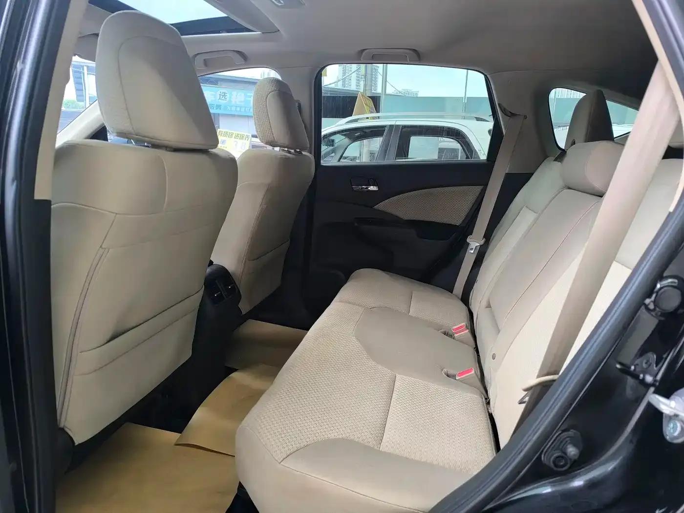 Honda CR-V 2015 2.0L 2WD Fashion Edition — миниатюра 5